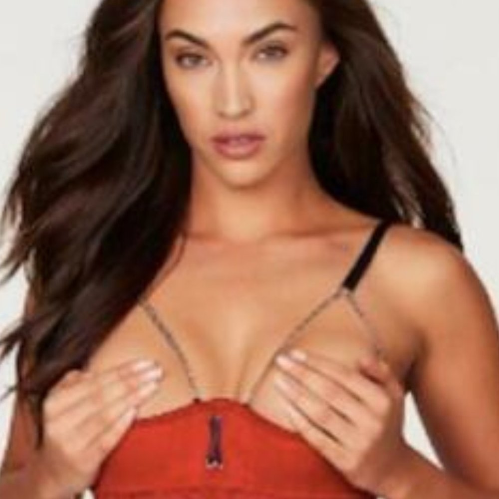 Frederick's of Hollywood Open Cup Verity Shelf Bra & Garter G-String (M)